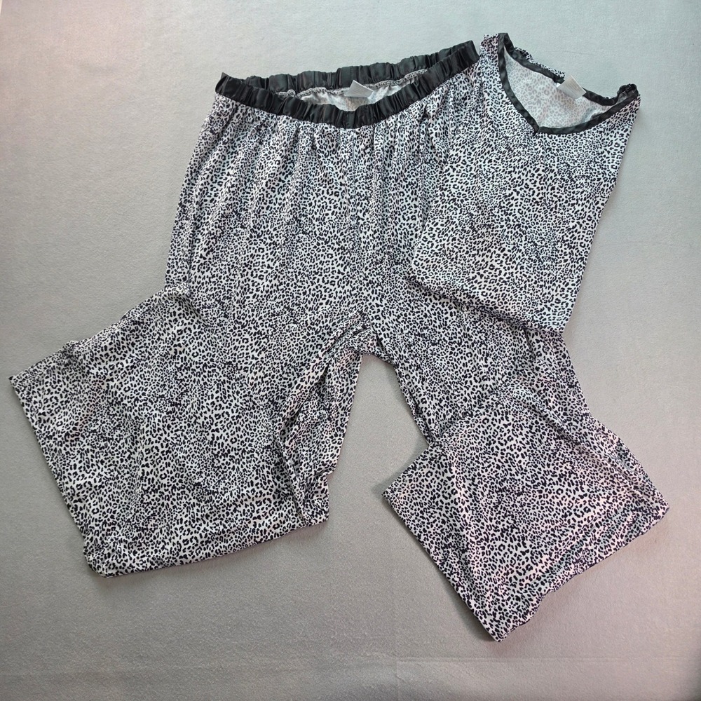 Mayfair Womens Pajama Set 2XL Cheetah Print V-Neck Top Wide Leg Pants Loungewear